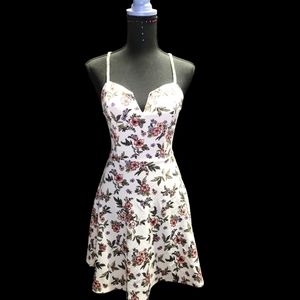 White Fit & Flare Floral Lace Dress Size M